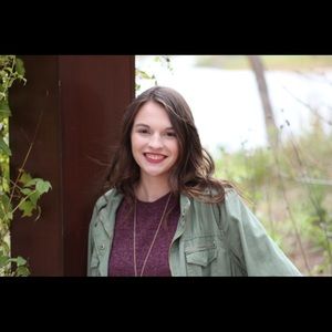 Meet your Posher, Katelyn